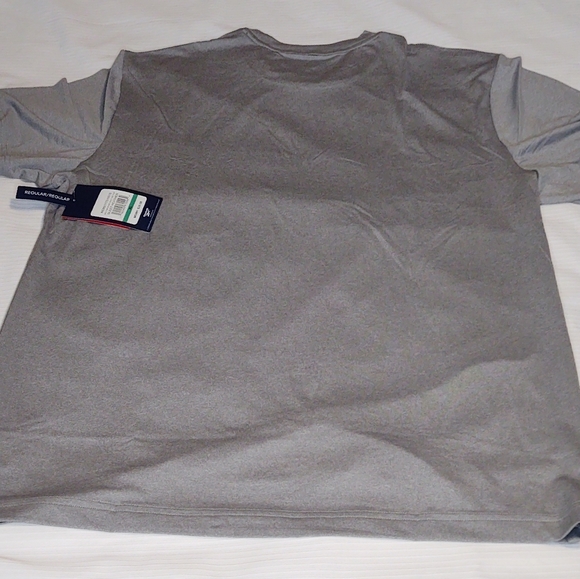 Reebok Short Sleeve T Shirt Size XL - Picture 3 of 5